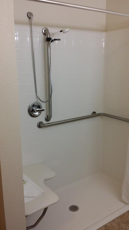 American Inn & Suites Parkers Prairie 외부 사진