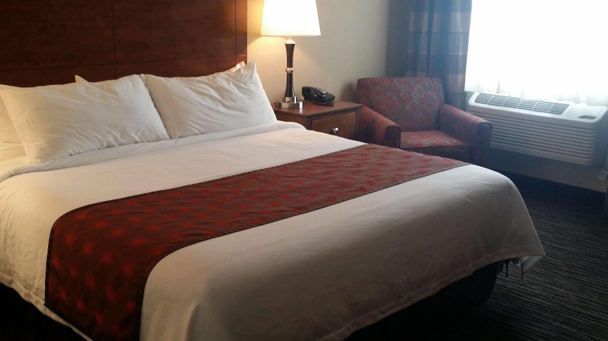 American Inn & Suites Parkers Prairie 외부 사진